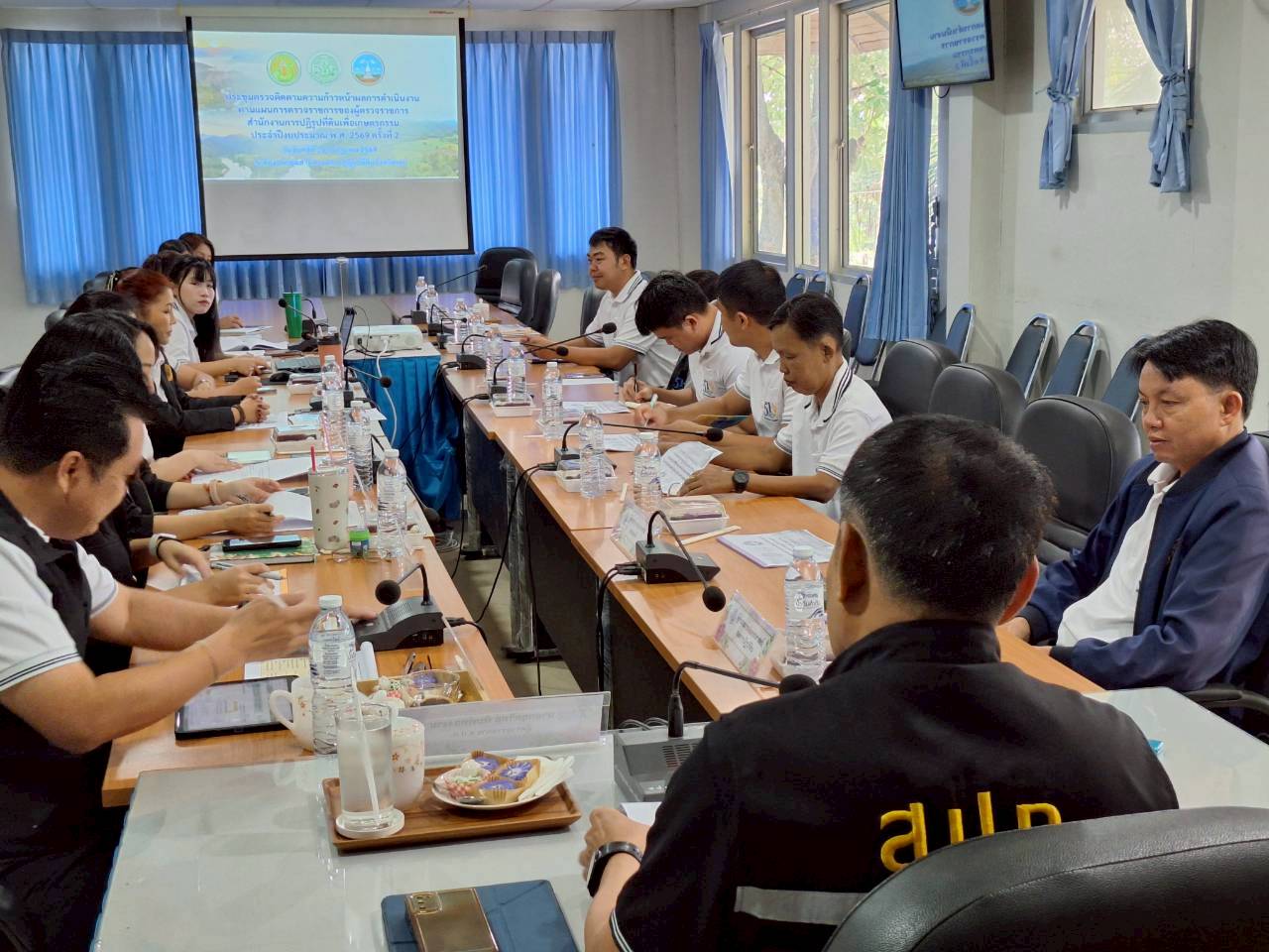 title - ผู้ตรวจราชการ ส.ป.ก. ลงพื้นที่จังหวัดเลย ประชุมติดตามความก้าวหน้าผลการดำเนินงาน พร้อมตรวจเยี่ยมให้กำลังใจเกษตรกรชาวสวนไม้ผล 